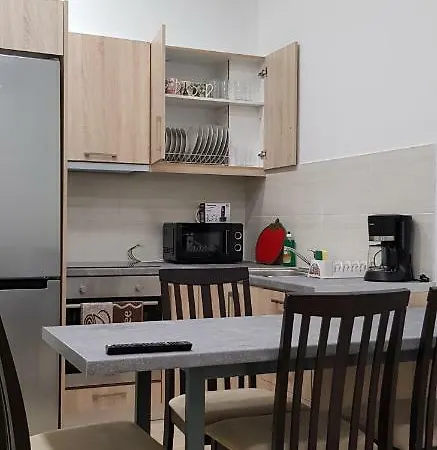 Smart Luxury House Center アパート ハニア